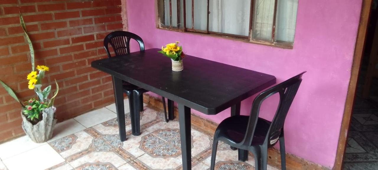 Hostel Loli Puerto Iguazu Bagian luar foto