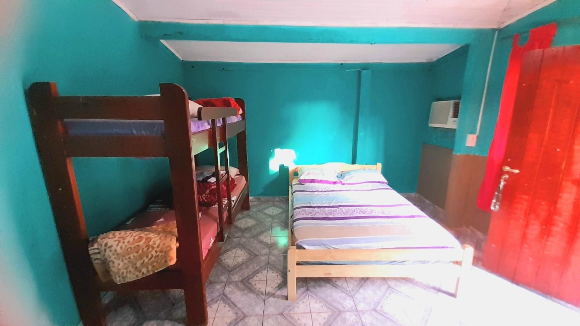 Hostel Loli Puerto Iguazu Bagian luar foto