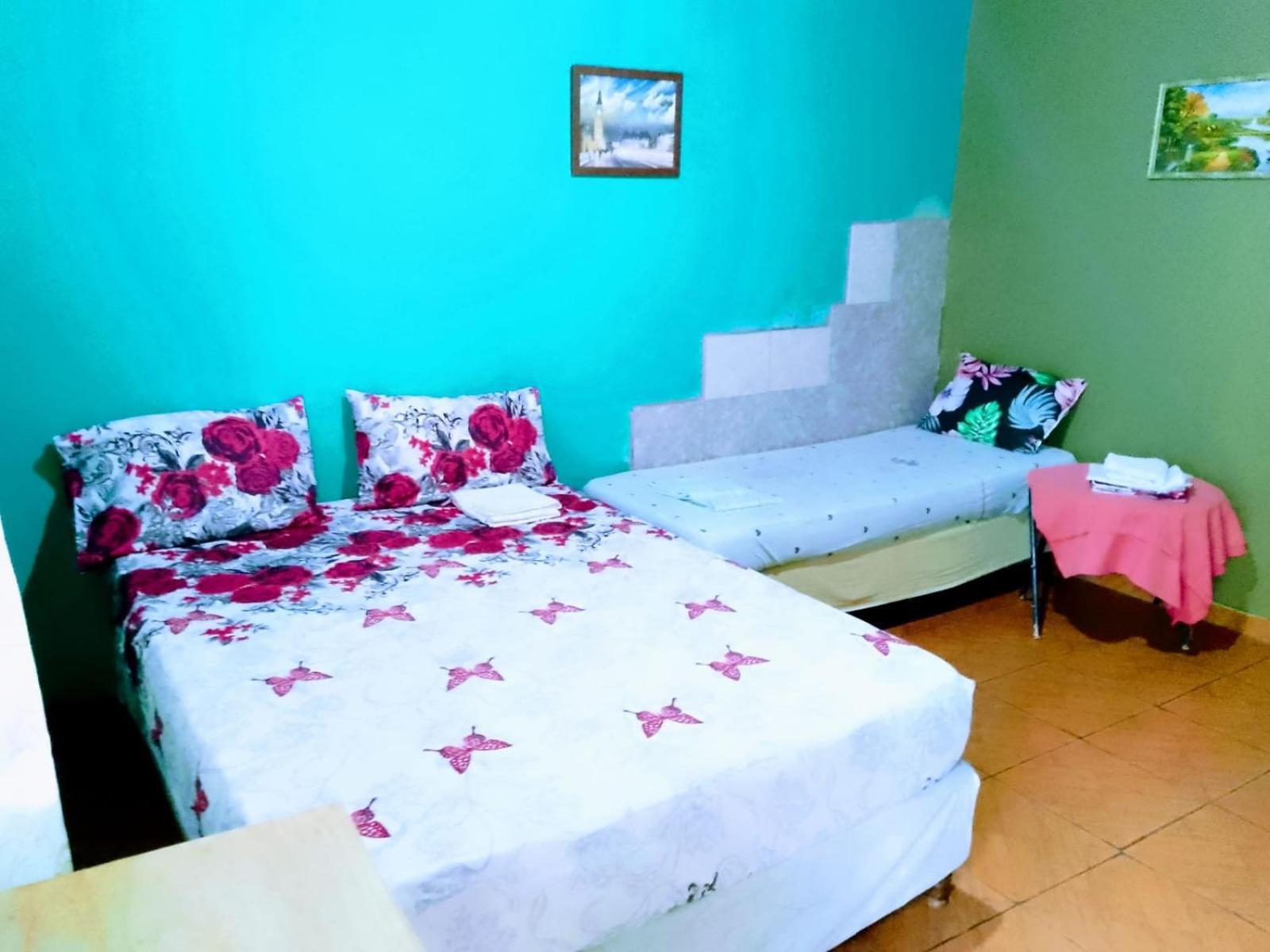 Hostel Loli Puerto Iguazu Bagian luar foto