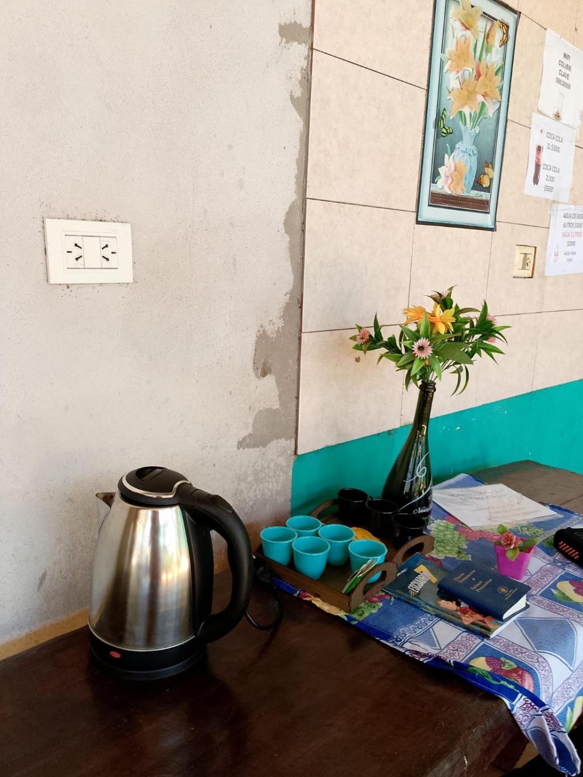 Hostel Loli Puerto Iguazu Bagian luar foto