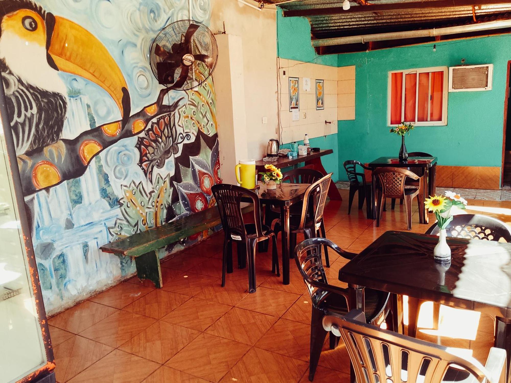 Hostel Loli Puerto Iguazu Bagian luar foto